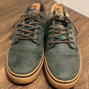The Hundreds Johnson Low Green Flannel Size 8 Skate Shoes Sneakers Deadstock